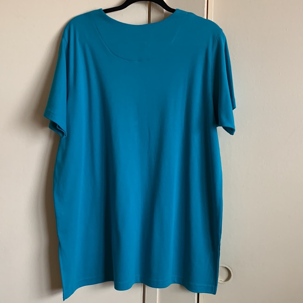 Beautiful tunic - Picture 2 of 4